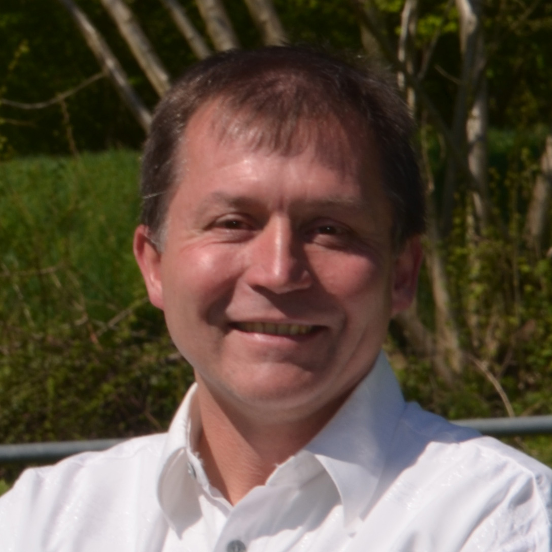 2015 Mario Fischer web klein